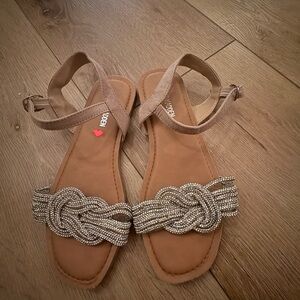 Steve Madden Tan and Silver Kids Sandals
